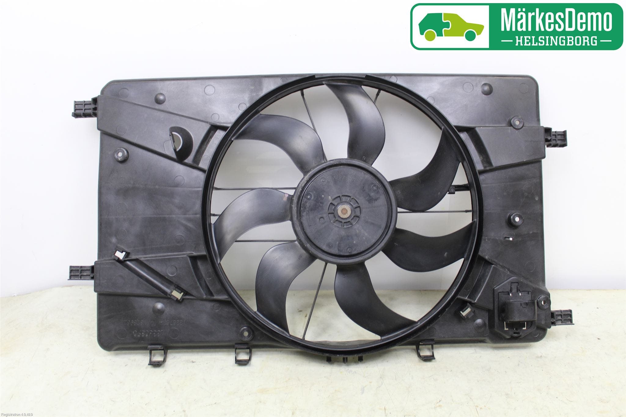 Opel ASTRA J 10-15 Kylfläkt El