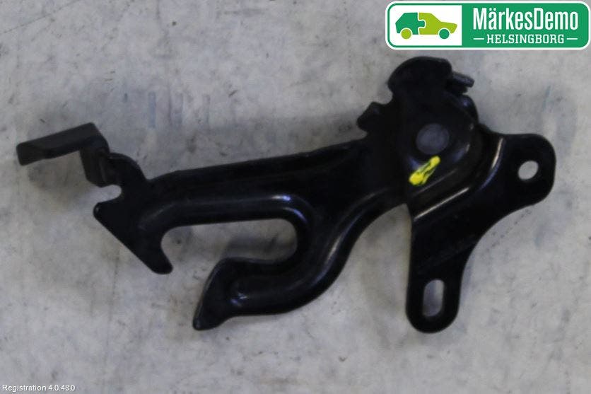 Volvo V60 CROSS COUNTRY 16-18 Huvlås