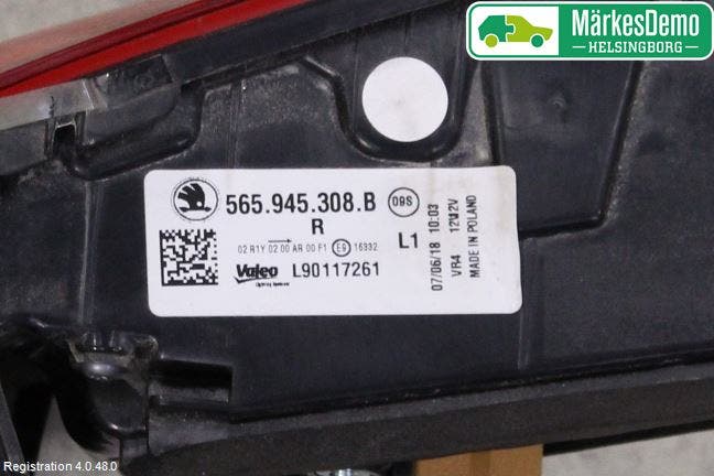 Skoda KODIAQ 17-24 Bakljus Lucka Hö