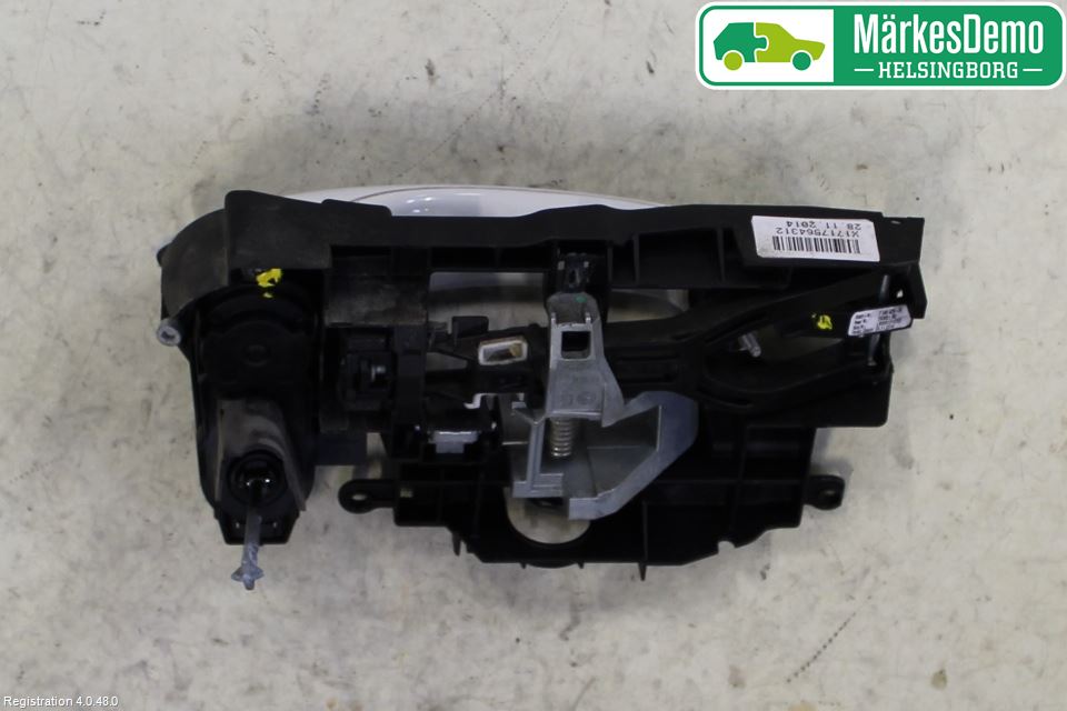 BMW 5 F10/F11/F18 09-17 Dörrhandtag Yttre Vä
