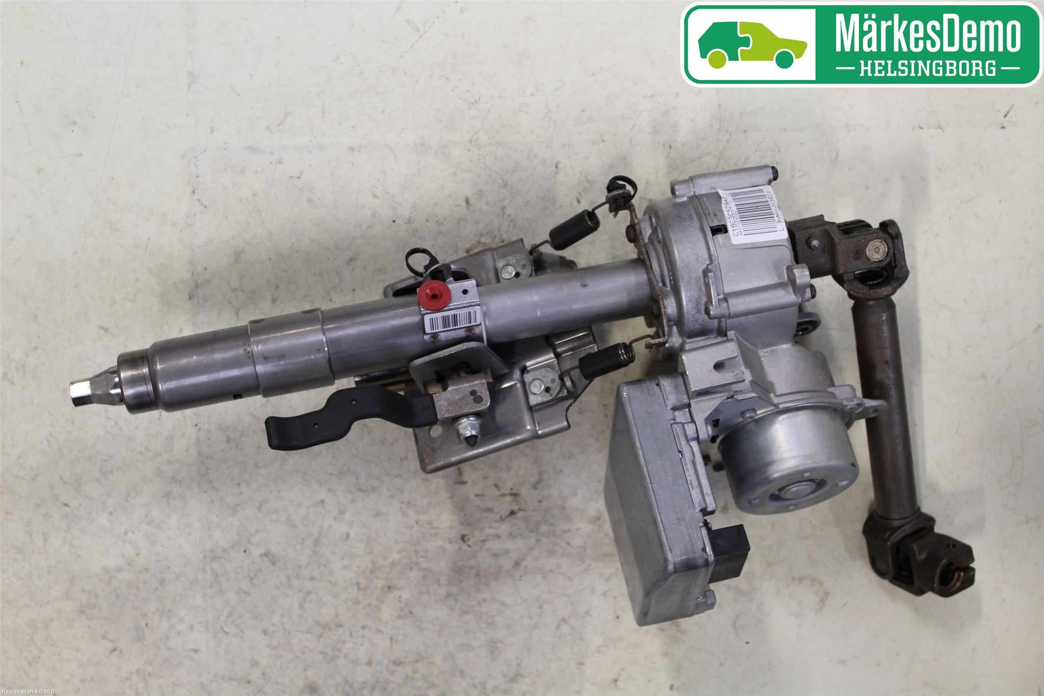 Ford FIESTA 13-17 Rattaxelagg Med Inb Servo