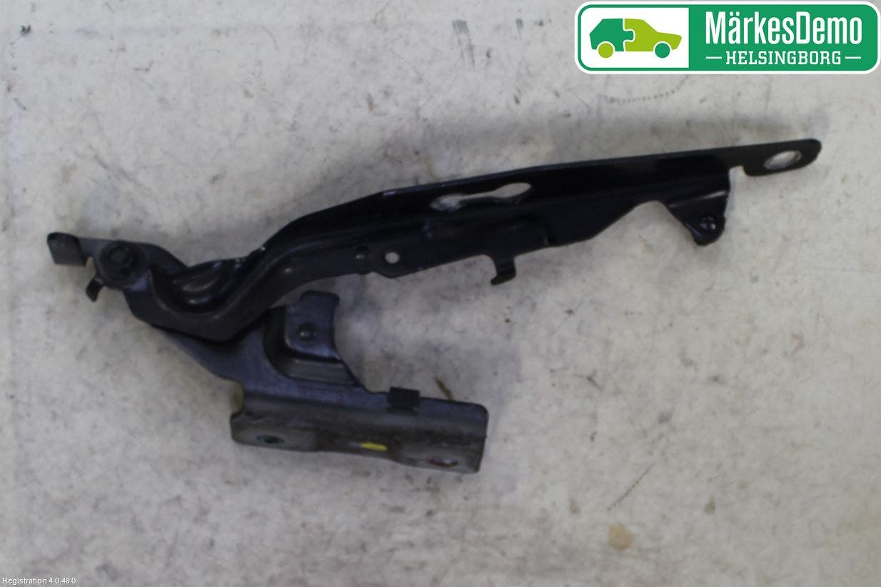 Volvo S60 11-13 Huvgångjärn