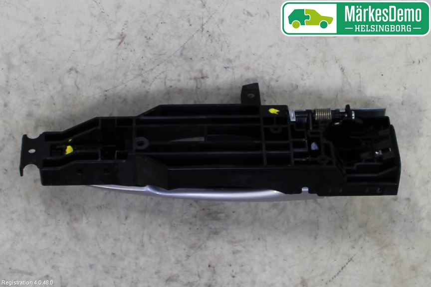 Nissan PULSAR Dörrhandtag Yttre Hö