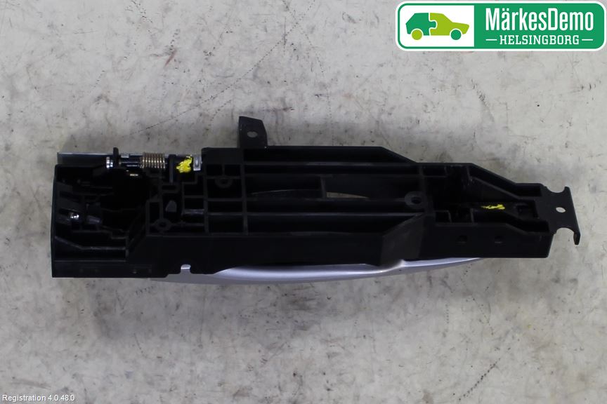 Nissan PULSAR Dörrhandtag Yttre Vä