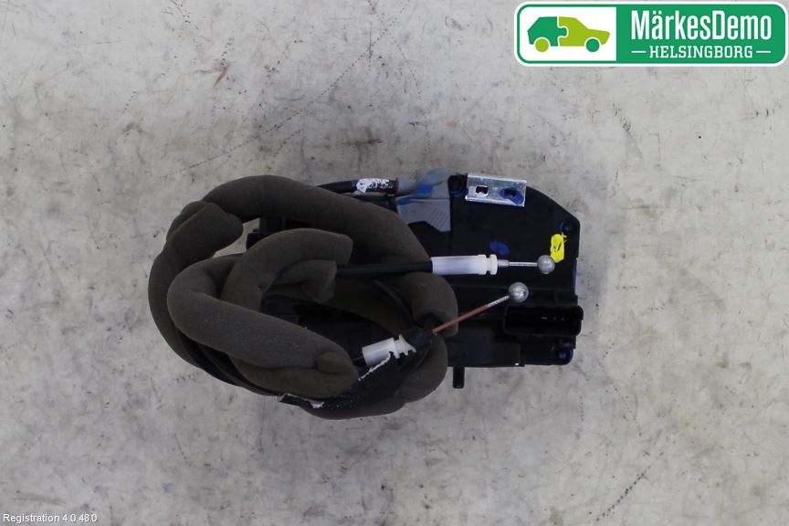 Nissan PULSAR Centrallåsmotor Vänster