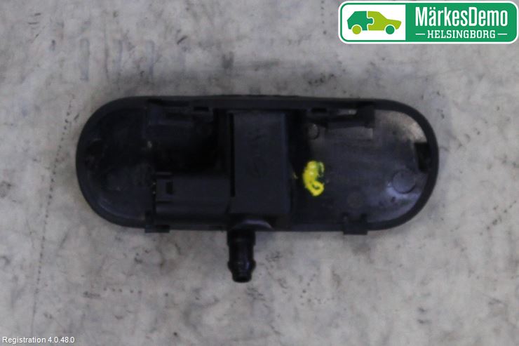 Volkswagen VW AMAROK 2H 10-22 Spolarmunstycke Rutor