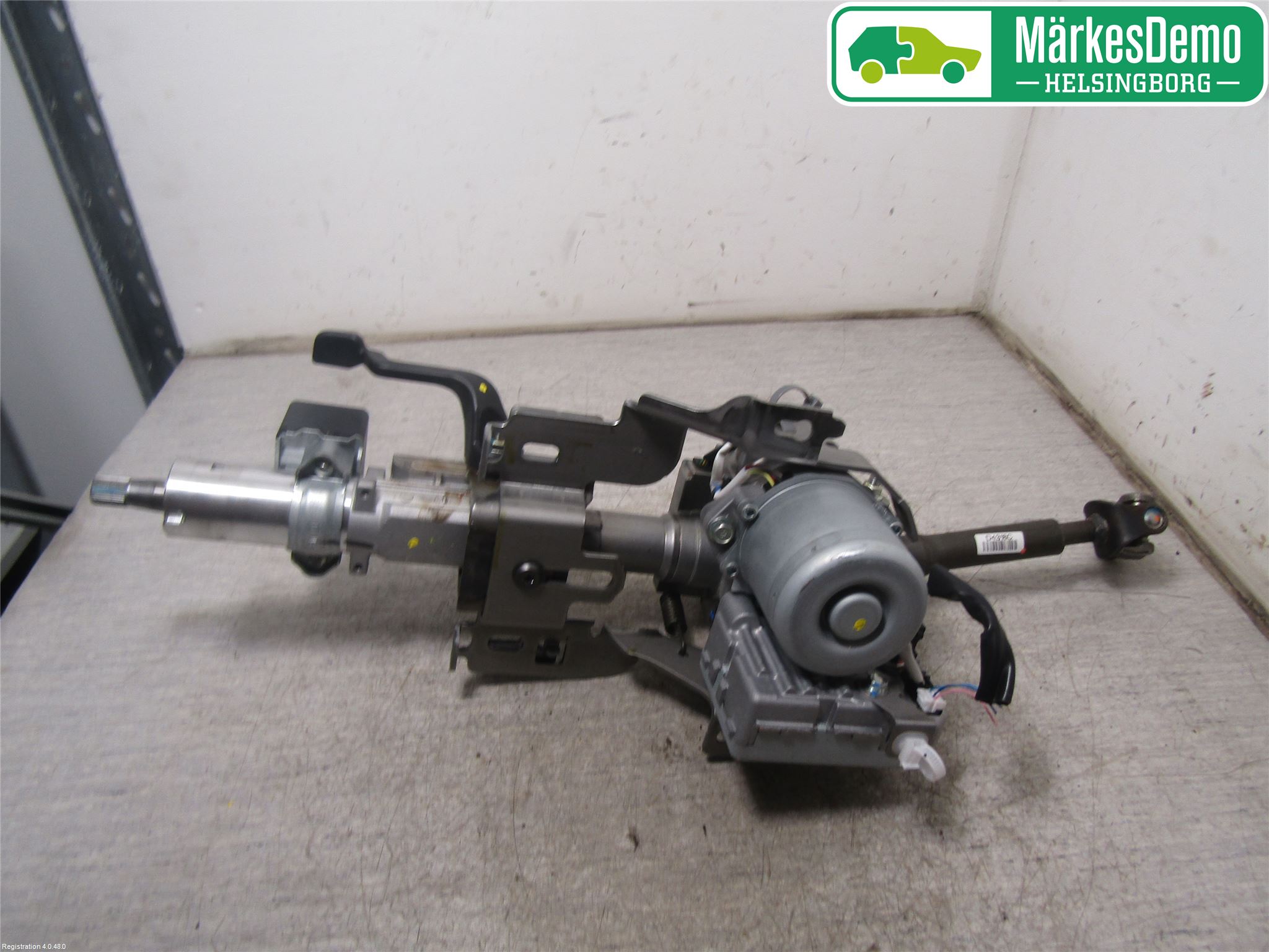 Nissan QASHQAI 14-17 Rattaxelagg Med Inb Servo
