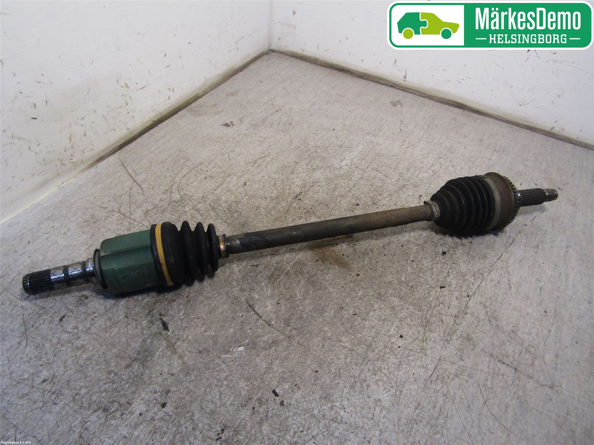Subaru IMPREZA II  06-07 Drivaxel Fram Vänster