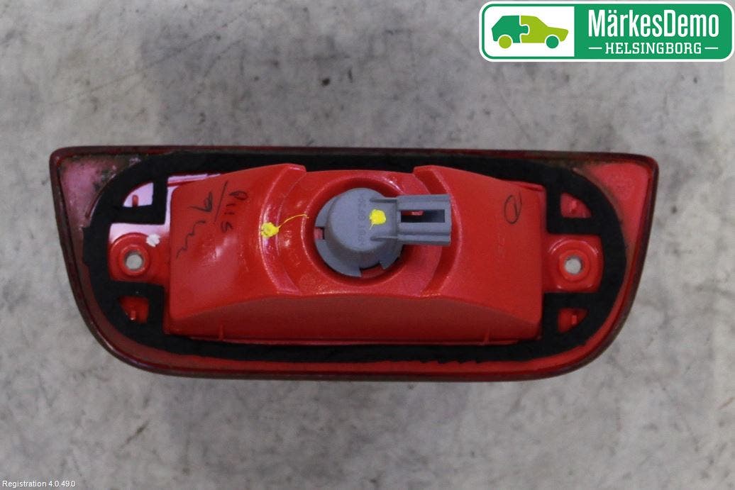 Nissan NV200/NV200 COMBI Bromsljus Bakruta