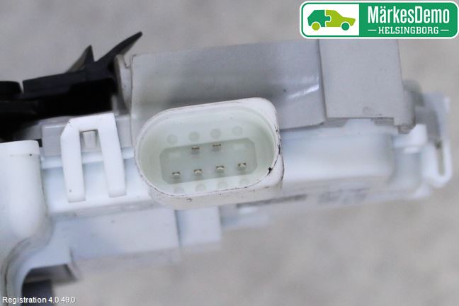 Audi TT/TTS/TT RS 15- Centrallåsmotor Vänster