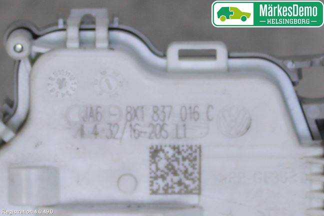 Audi TT/TTS/TT RS 15- Centrallåsmotor Höger