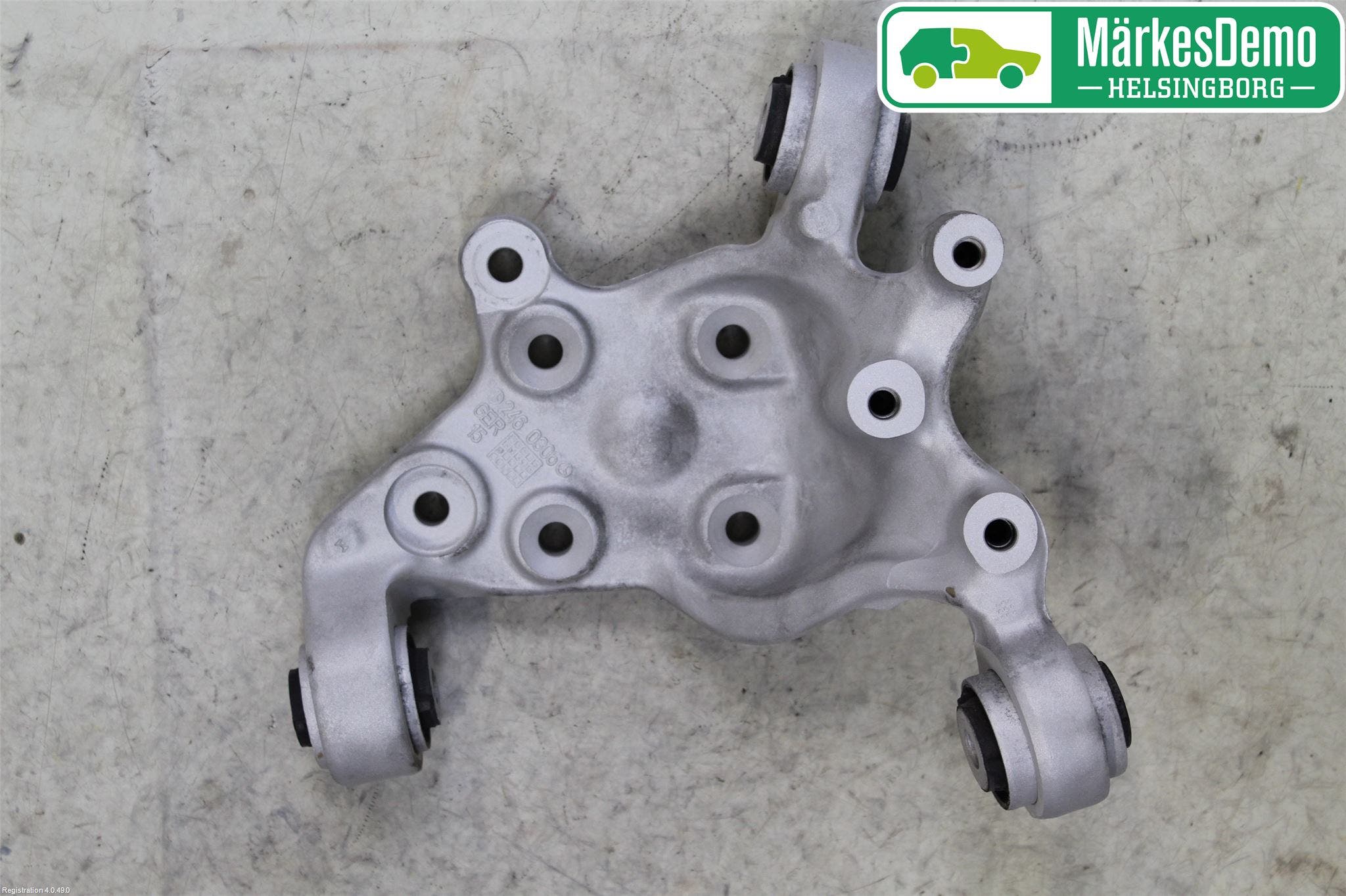 Mercedes-Benz MB A-KLASS (W176) 13-18 Hjullagerhus-Spindel Vä B