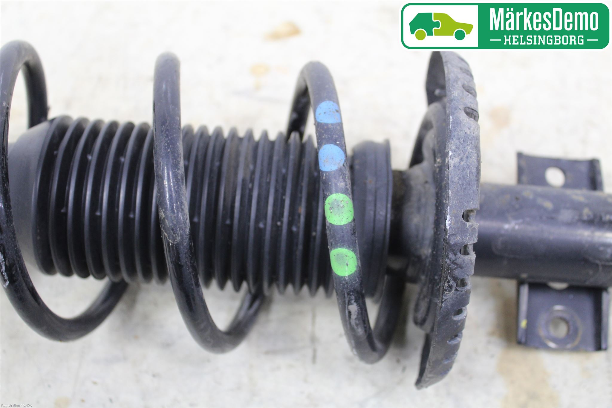 Volkswagen VW UP! / E-UP! Fjäderben Fram Vänster