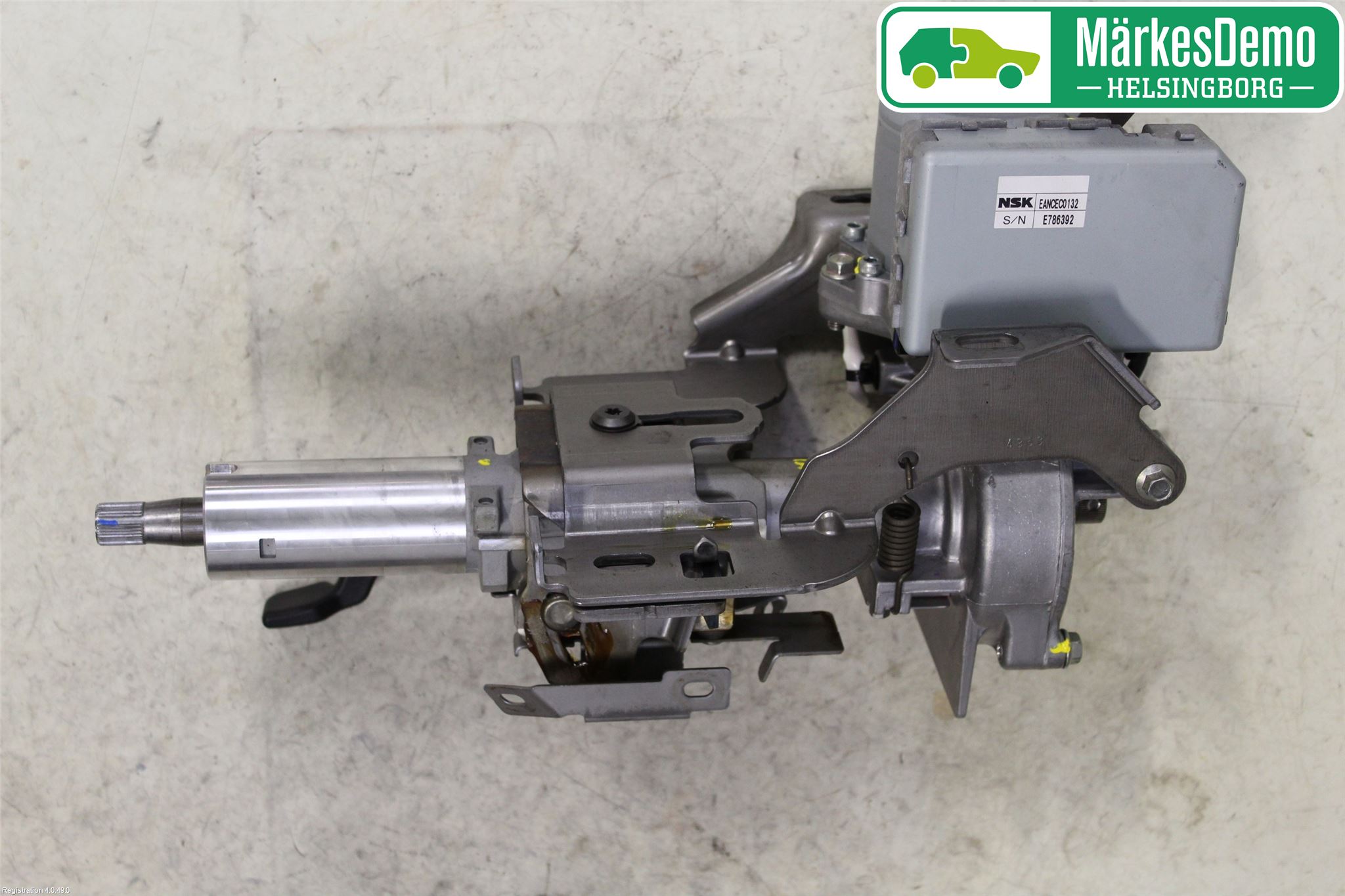 Nissan QASHQAI 14-17 Rattaxelagg Med Inb Servo