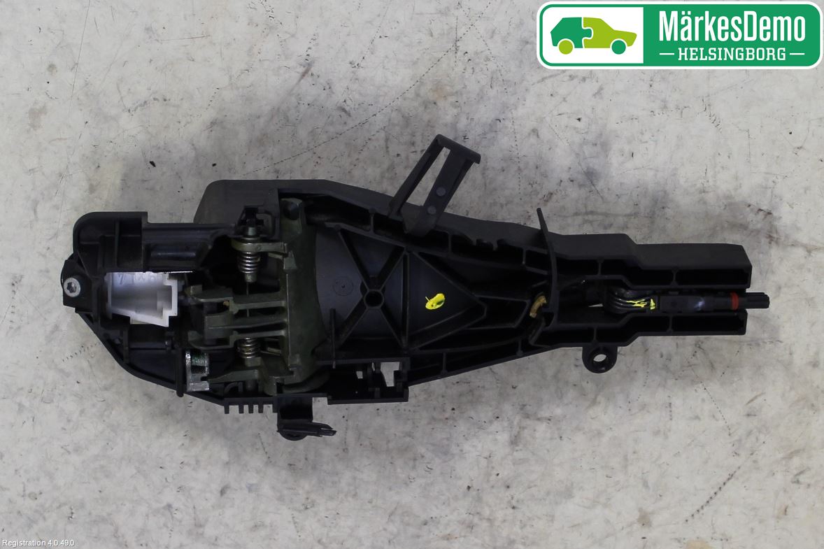 BMW X6 E71/E72   08-14 Dörrhandtag Yttre Vä