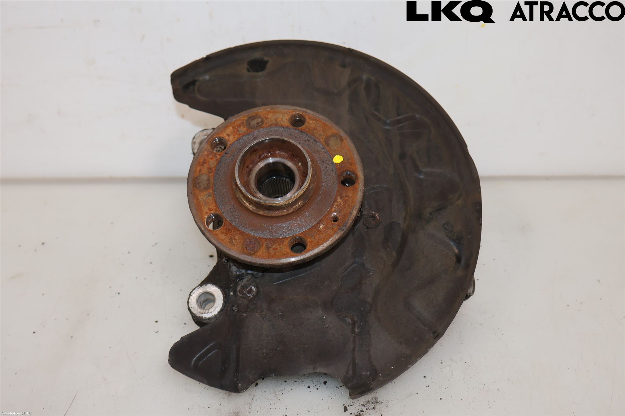 Volkswagen VW PASSAT 15-19 Styrspindel Lagerhus Vä