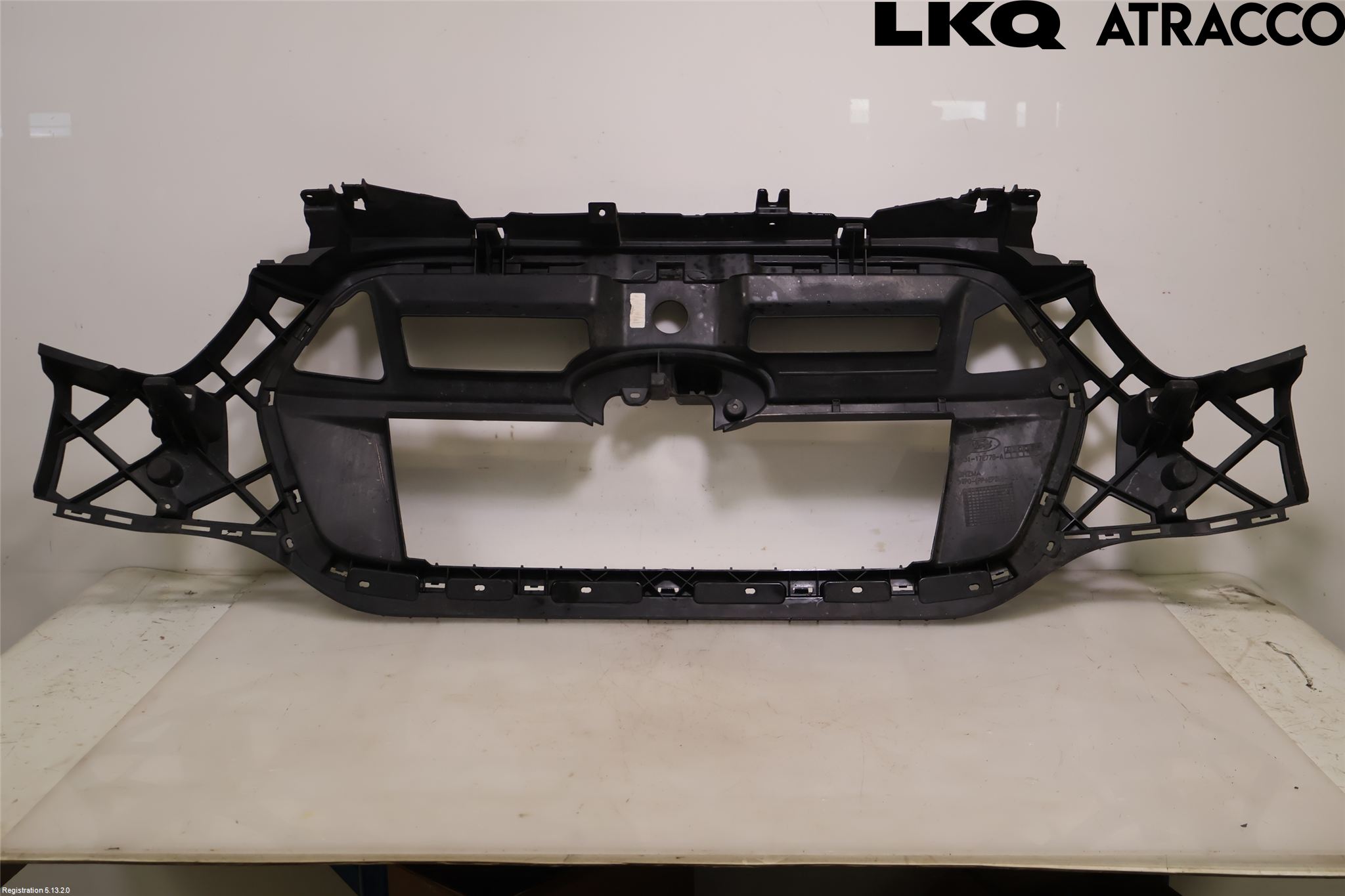 Ford TRANSIT/TOURNEO CUSTOM 13-24 Stötfångardel Fram Mitt