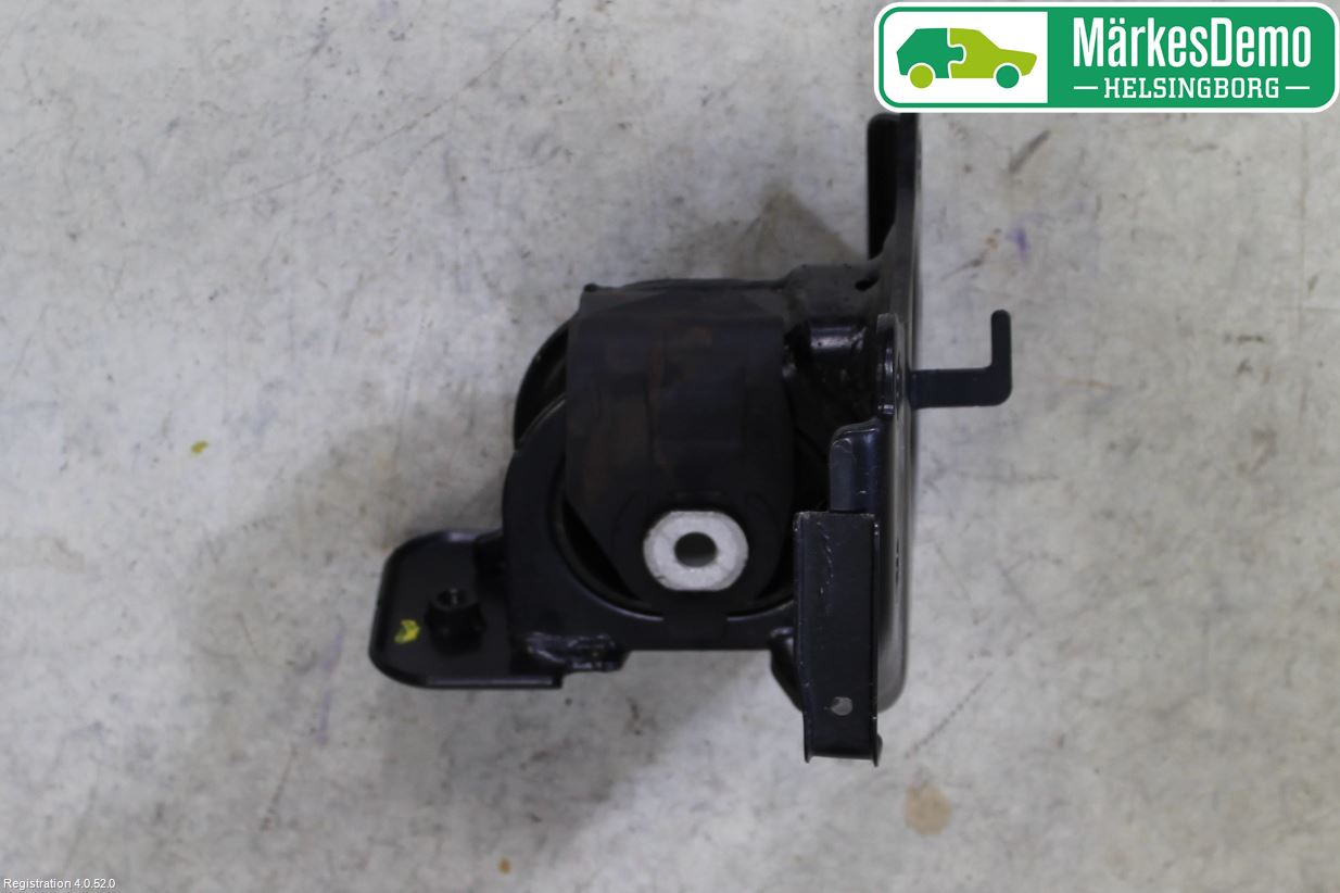 Toyota RAV4 13-18 Motorfäste