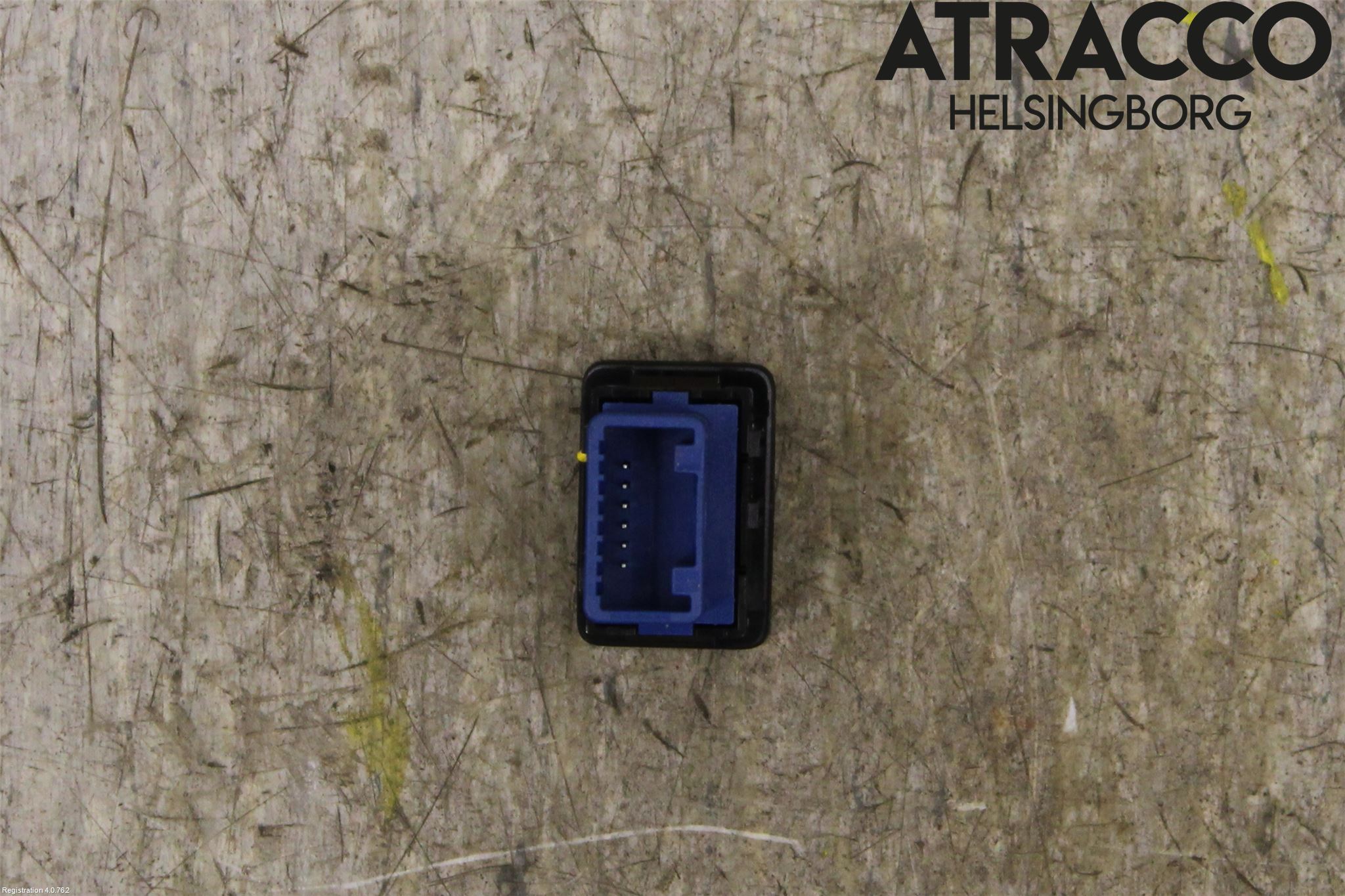 Mitsubishi ECLIPS CROSS Strömställare Elruta