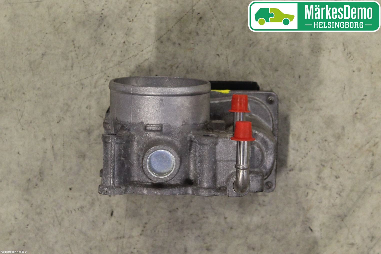 Toyota RAV4 13-18 Injspjällhus