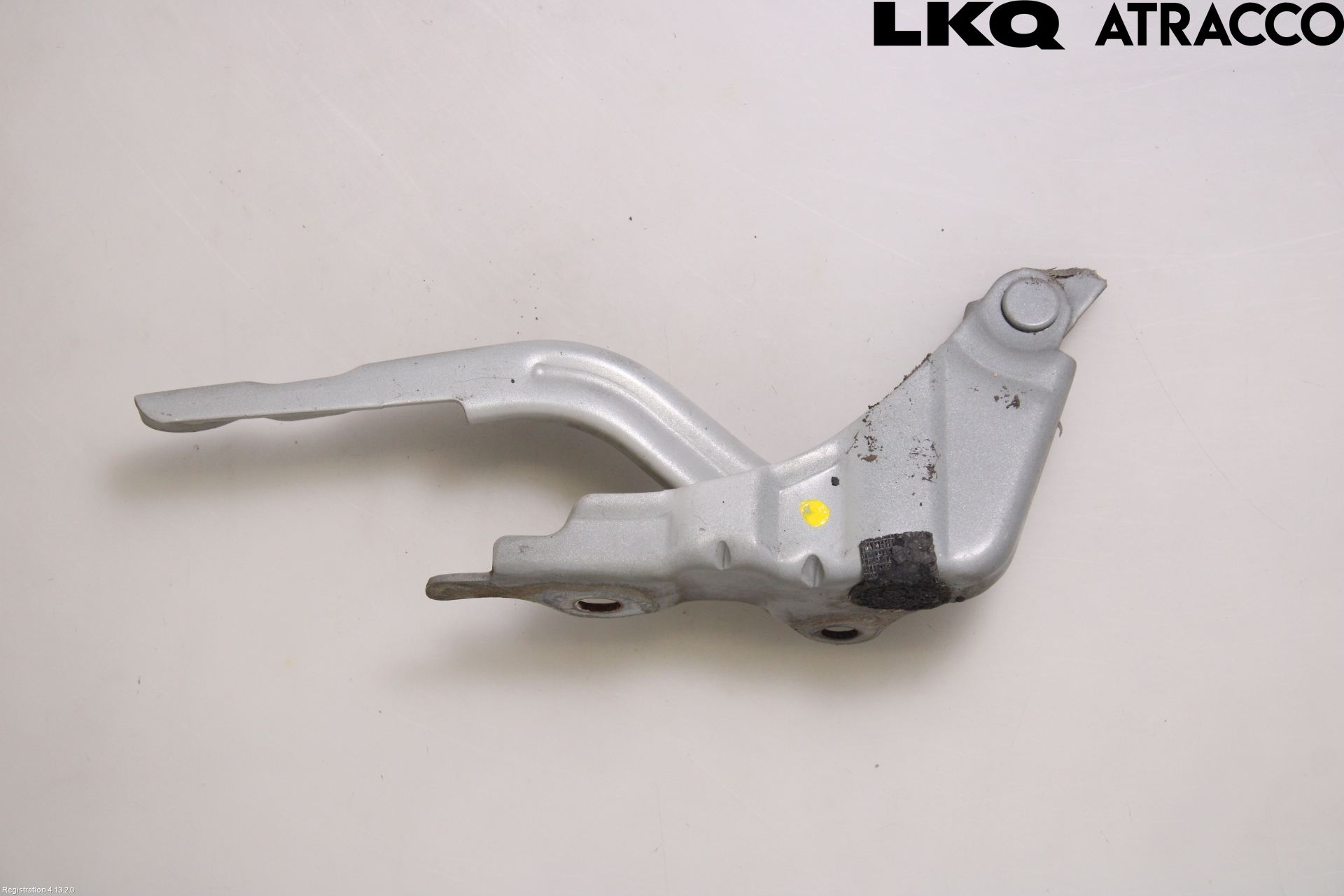 Kia CEED 12-18 Huvgångjärn
