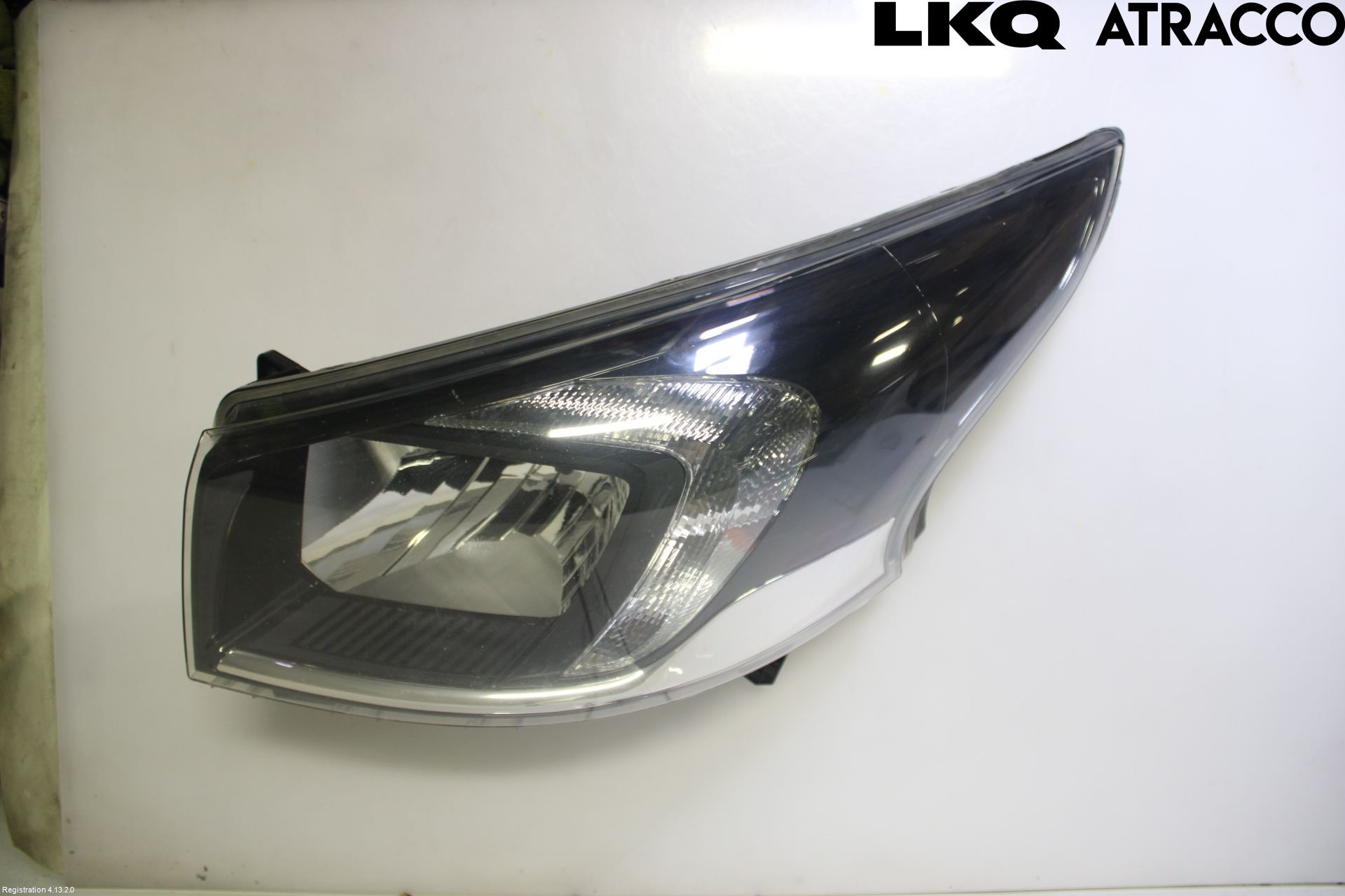 Opel VIVARO 15-19 Strålkastare Vänster