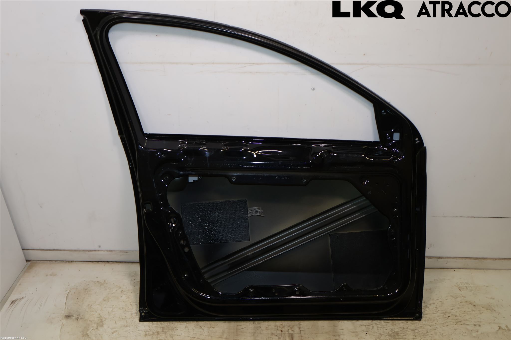 Volkswagen VW PASSAT 11-14 Dörr Fram Vänster