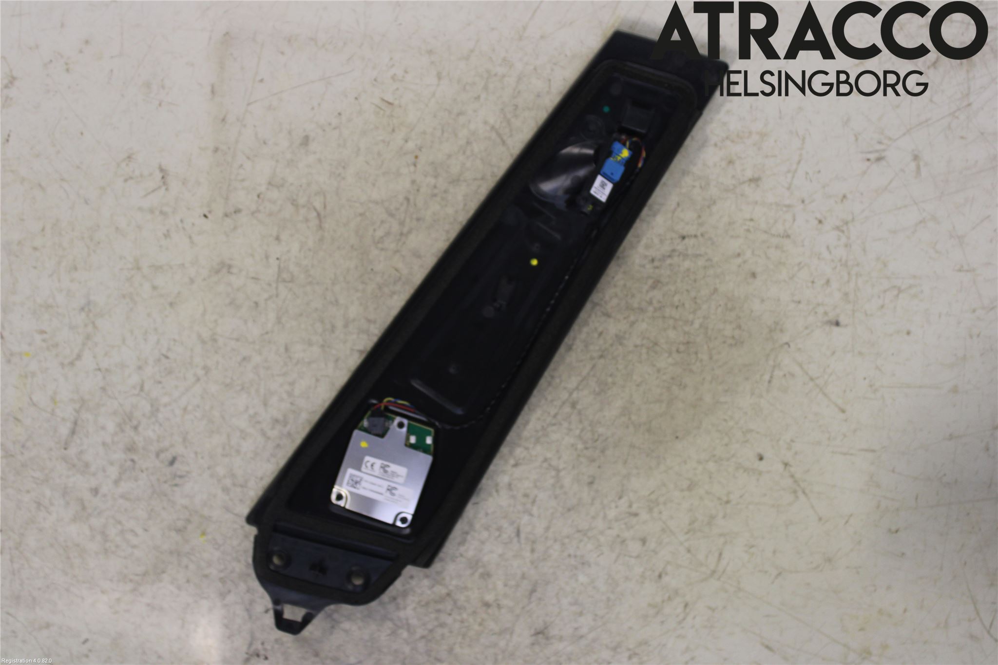 Tesla MODEL 3 17- List Hö