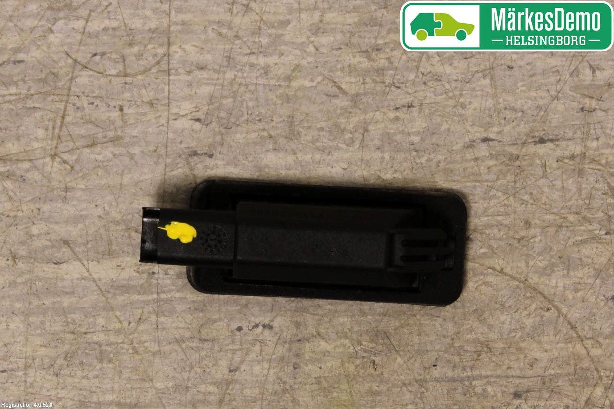 Peugeot PEUGOT 208 16-19 Skylt Belysning