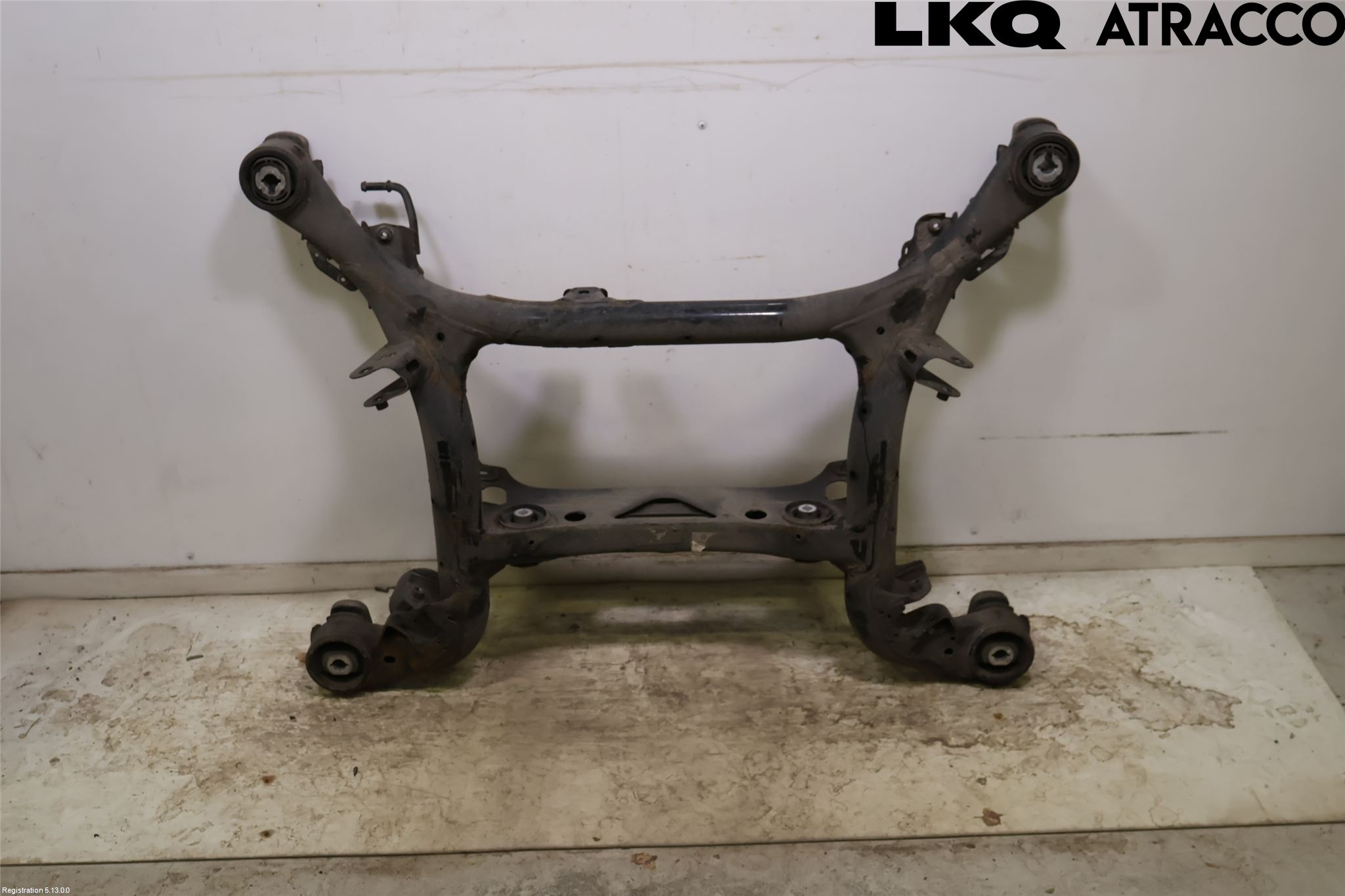 Volkswagen VW TOUAREG CR 18- Bakaxelbalk