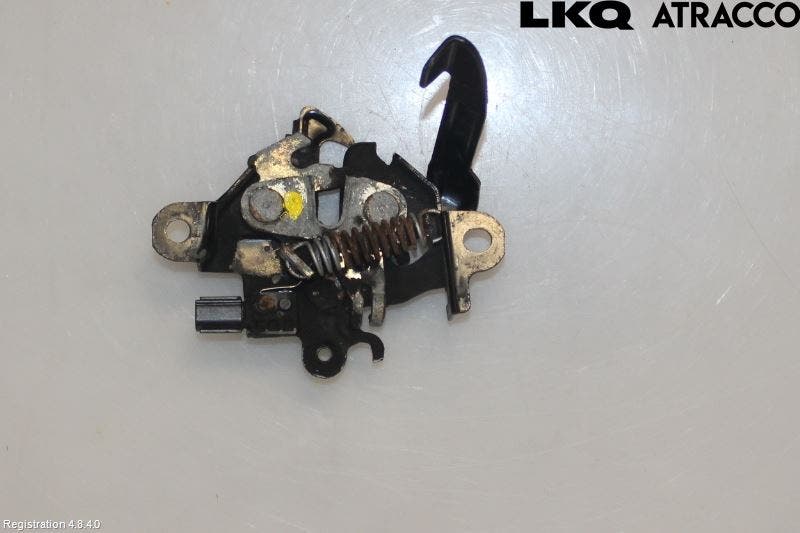 Toyota YARIS XP130 12-14 Huvlås