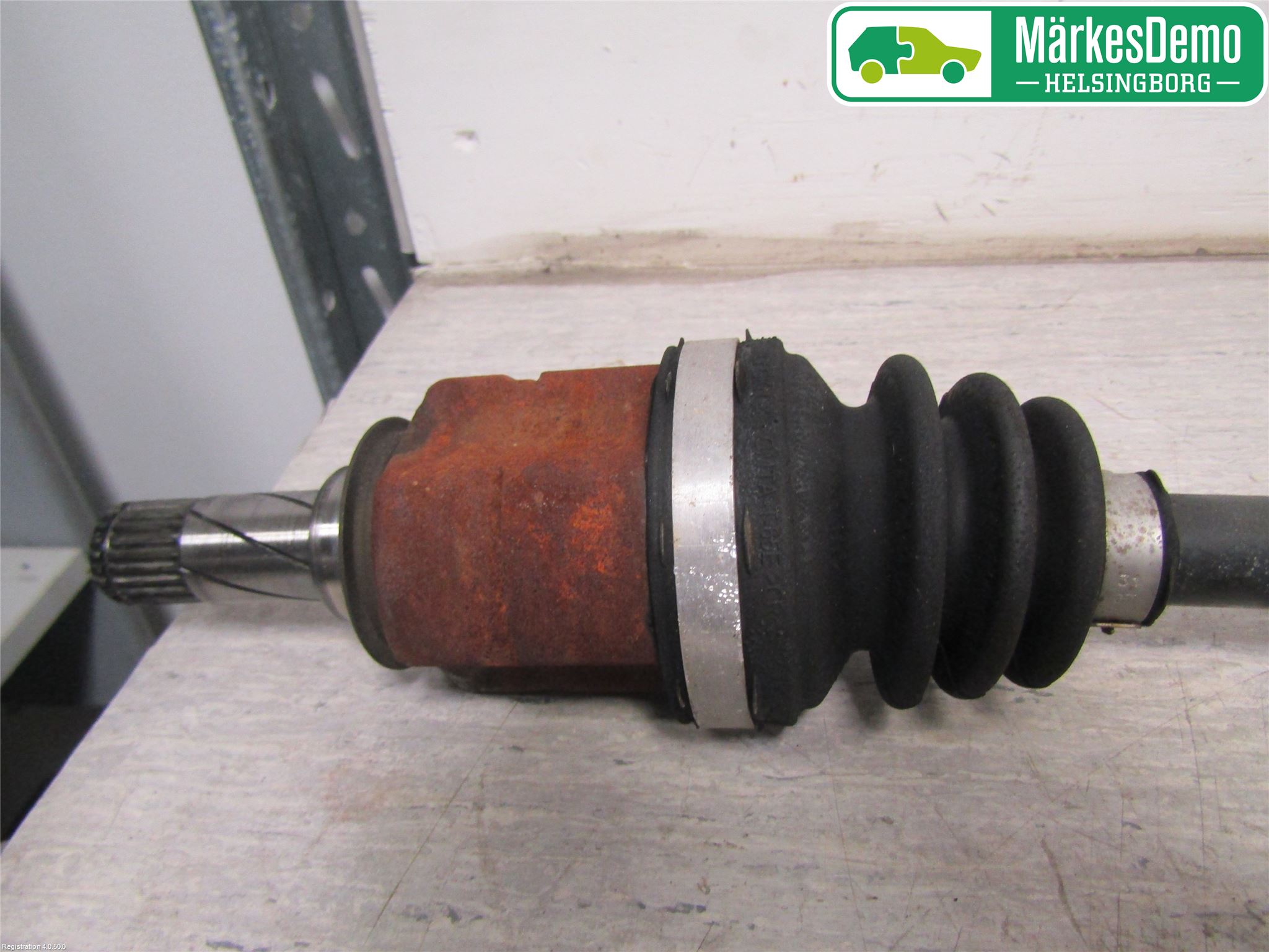 Opel CORSA D 07-14 Drivaxel Fram Höger