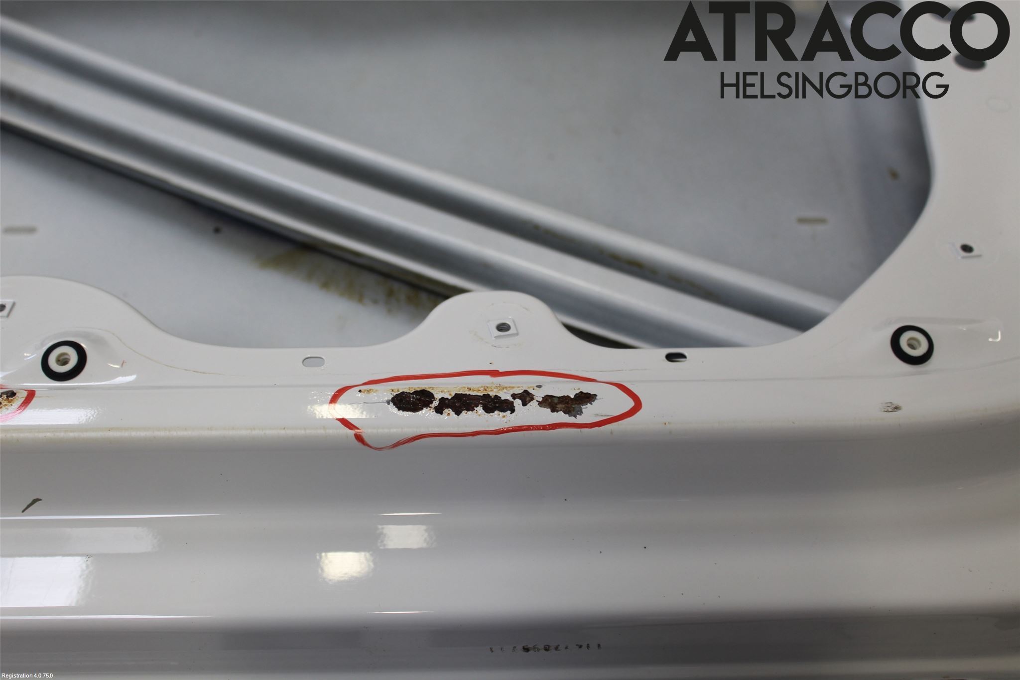 Volkswagen VW CADDY 11-15 Dörr Fram Höger