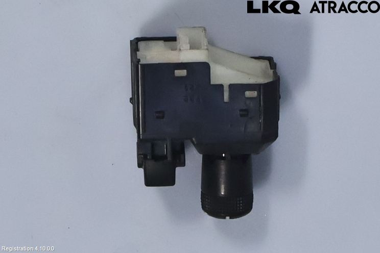Toyota HILUX 16- Strömställare Spegel