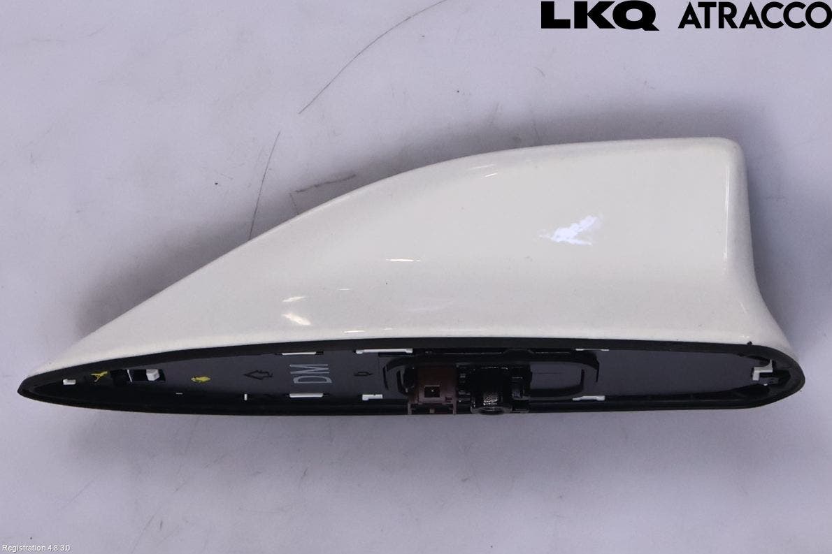 Toyota YARIS CROSS XP21 21- Antenn