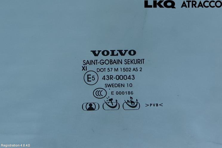 Volvo XC70 08-13 Dörruta Fram Vänster