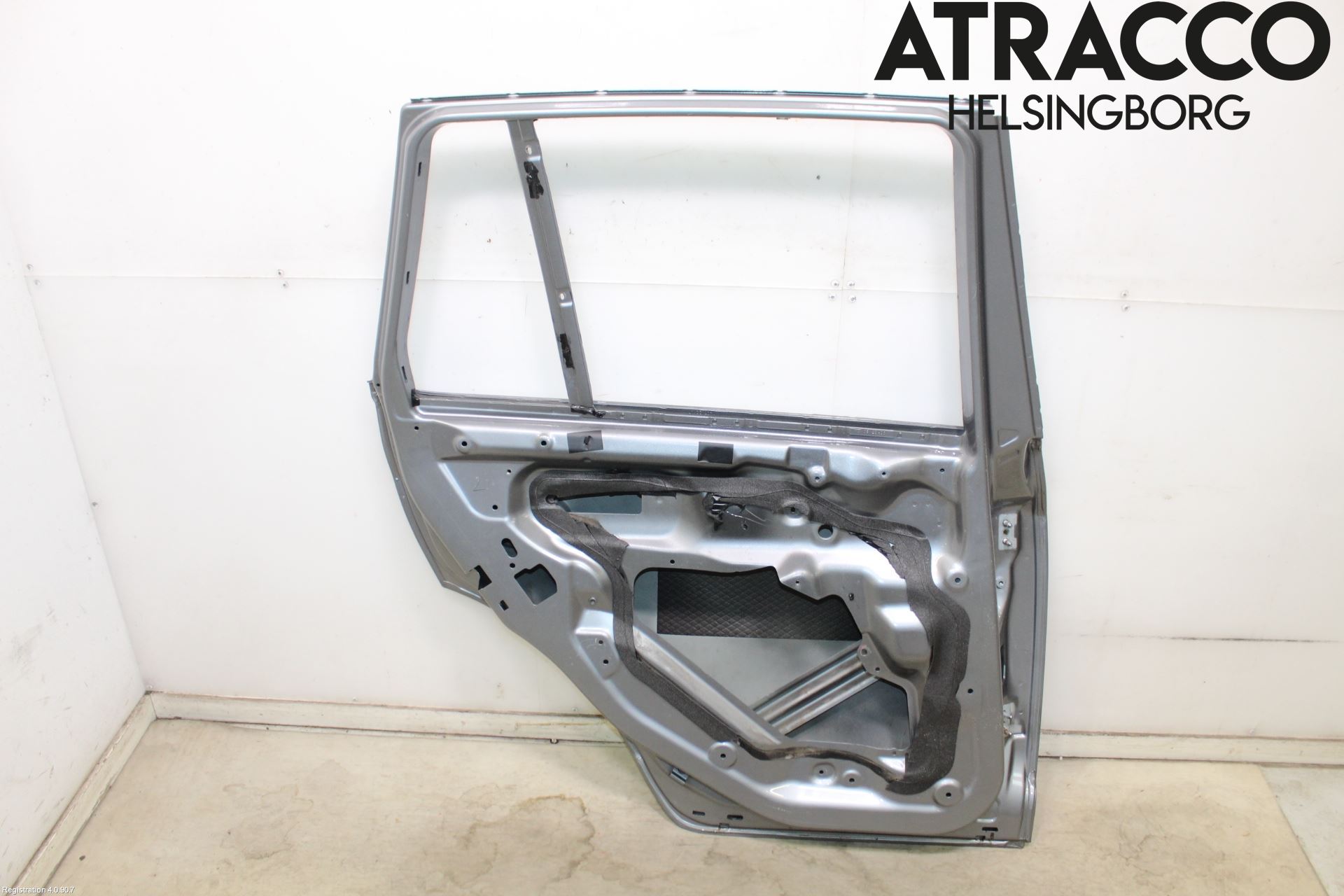 BMW X3 E83     03-10 Dörr Bak Vänster