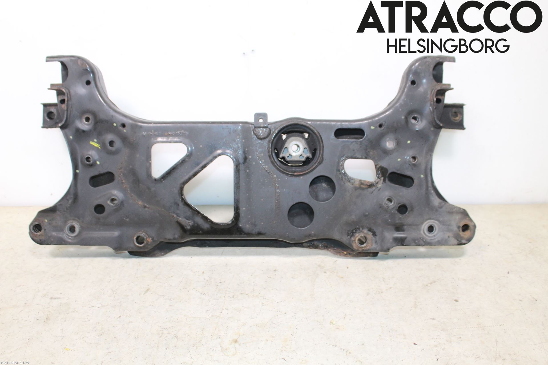 Volkswagen VW JETTA VI 11- Framvagnsbalk