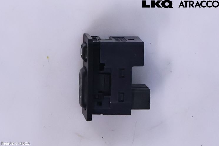 Toyota AURIS 13-19 Strömställare Spegel