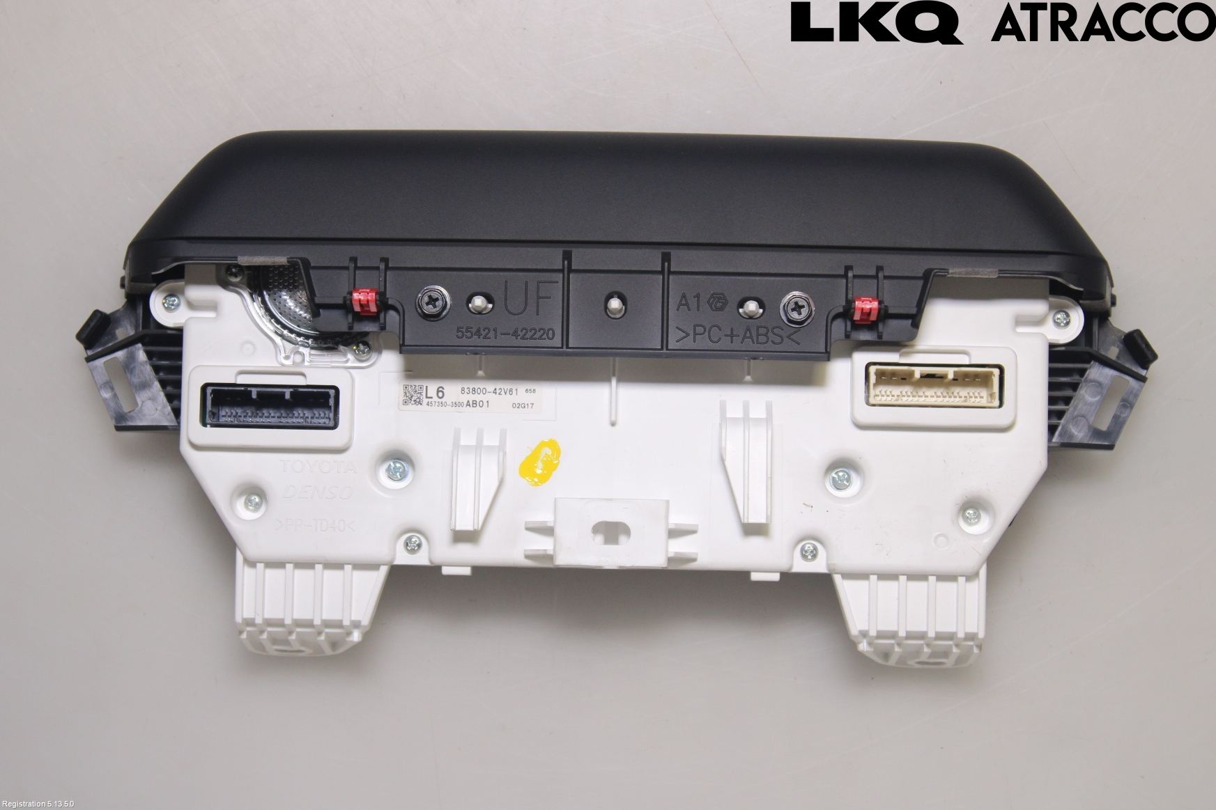 Toyota bZ4X EA10 22- Instrument Komb