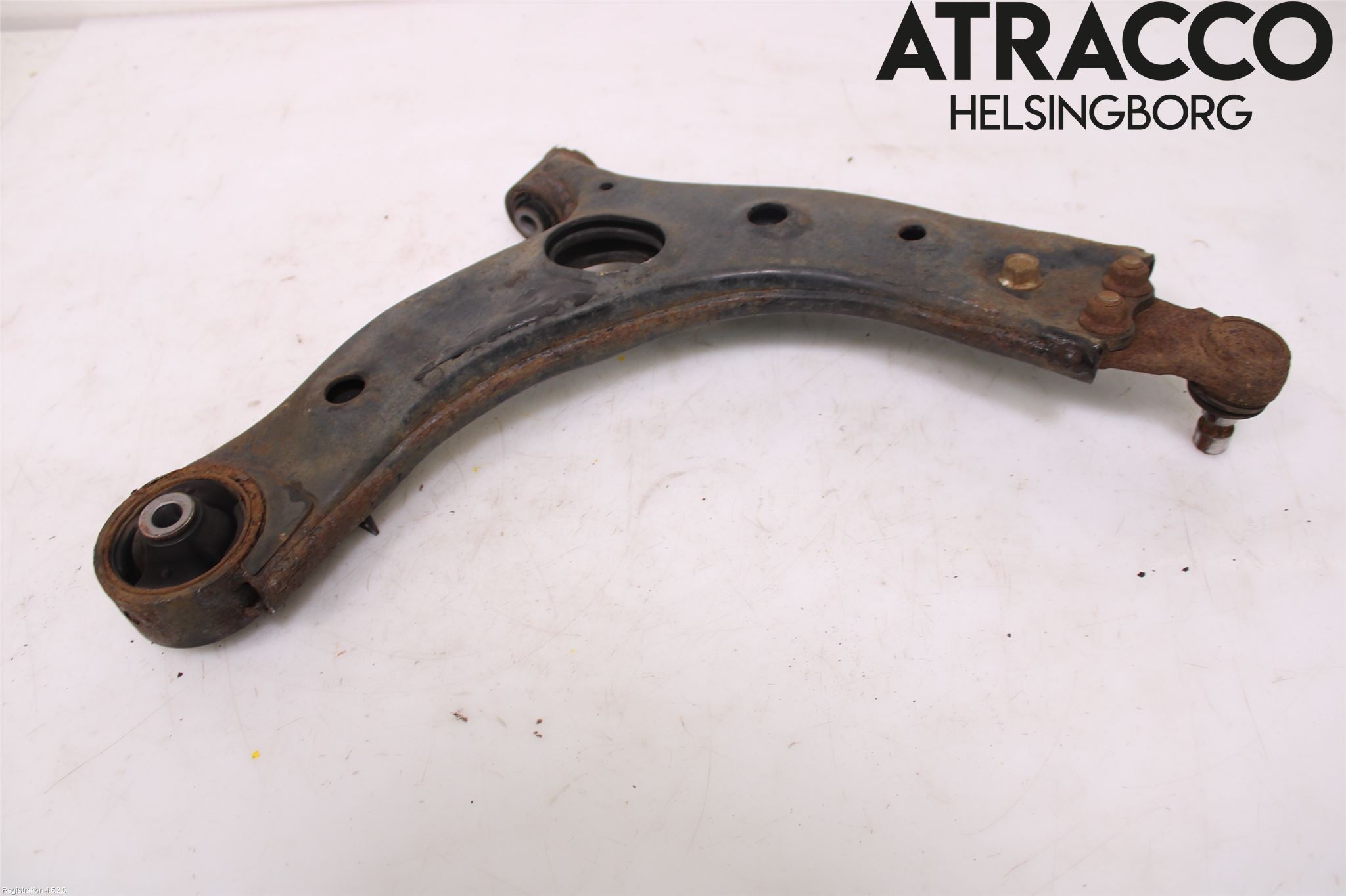 Kia SORENTO 15-20 Bärarm Fram Undre Vä