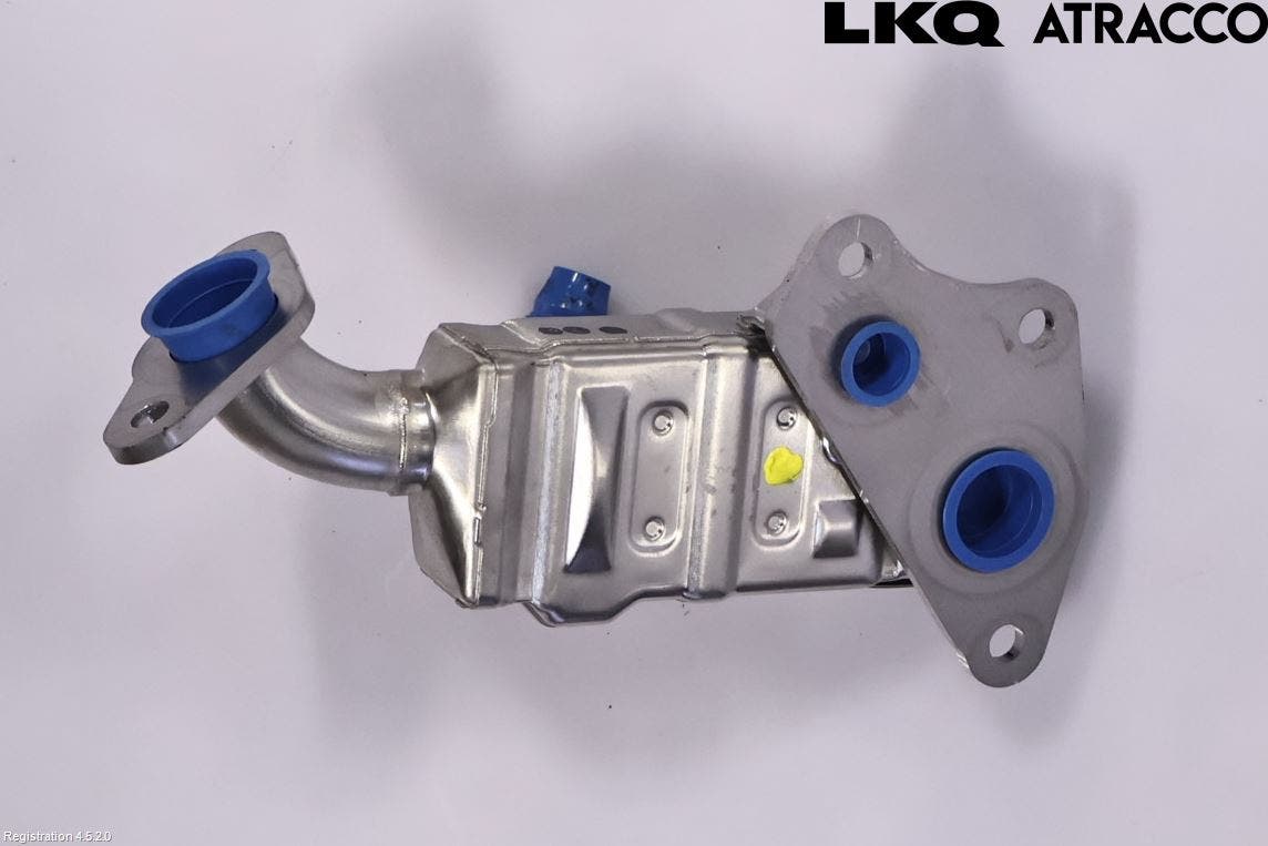 Toyota YARIS CROSS XP21 21- Avgaskylare