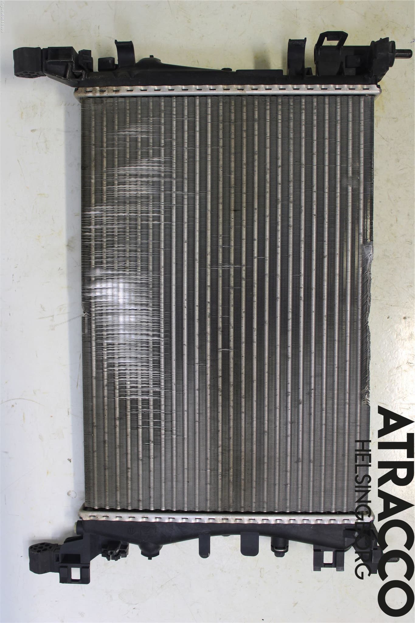 Opel CORSA E 15-19 Kylare Man