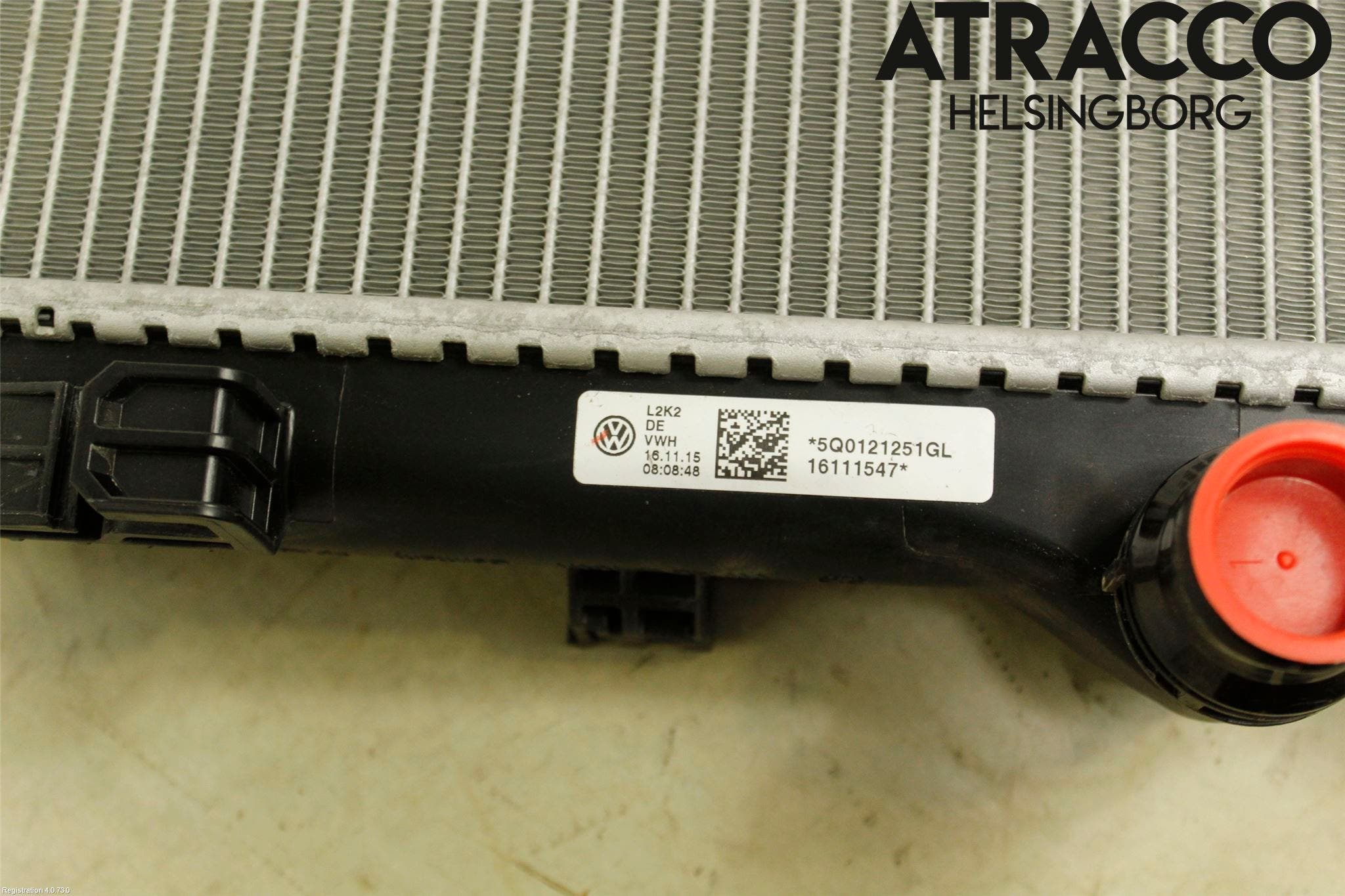 Volkswagen VW TOURAN 16- Kylare Aut