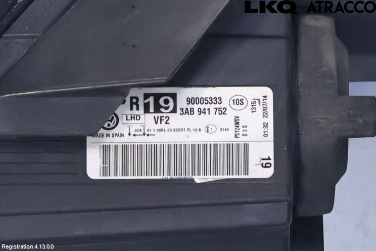 Volkswagen VW PASSAT 11-14 Strålkastare Höger