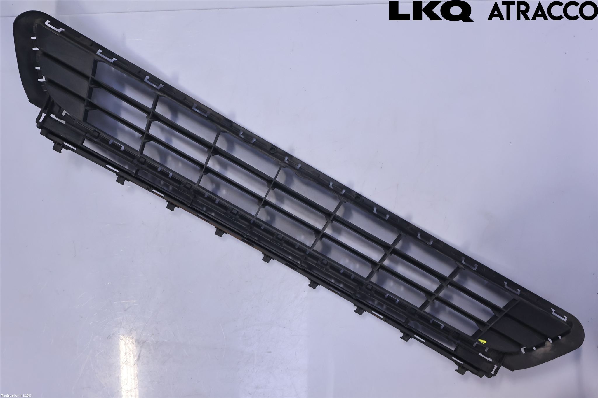 Volkswagen VW GOLF / E-GOLF VII 13-20 Grilldel Mitt