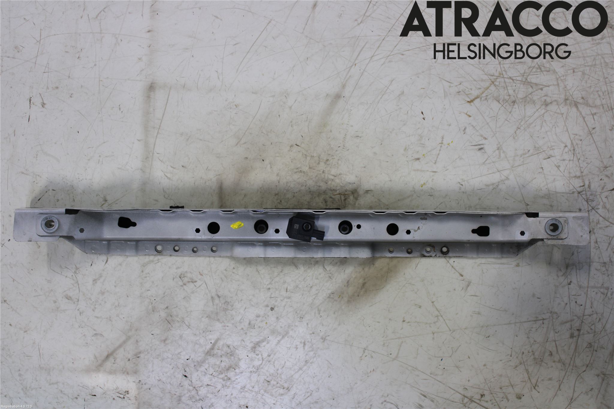 Opel ASTRA J 10-15 Front Huvlåsplåt-Balk