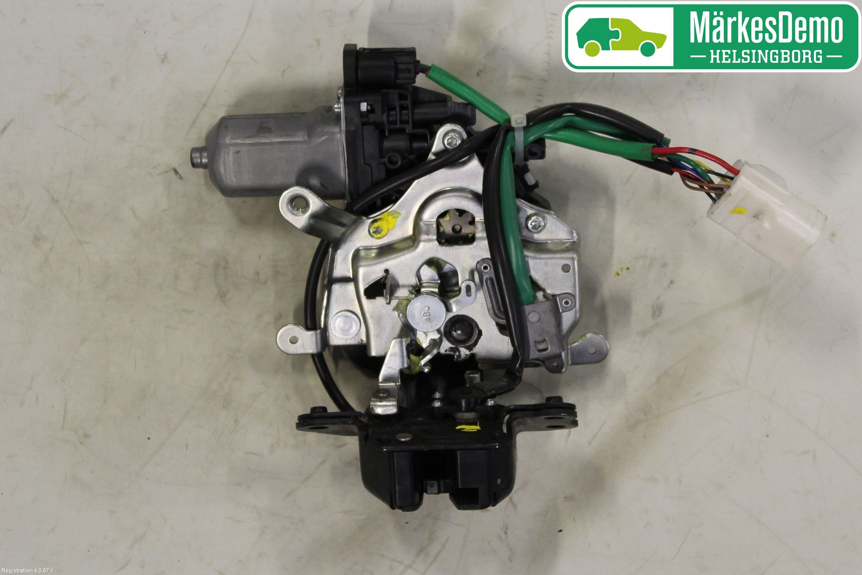 Mitsubishi OUTLANDER 13-21 Låskista Baklucka