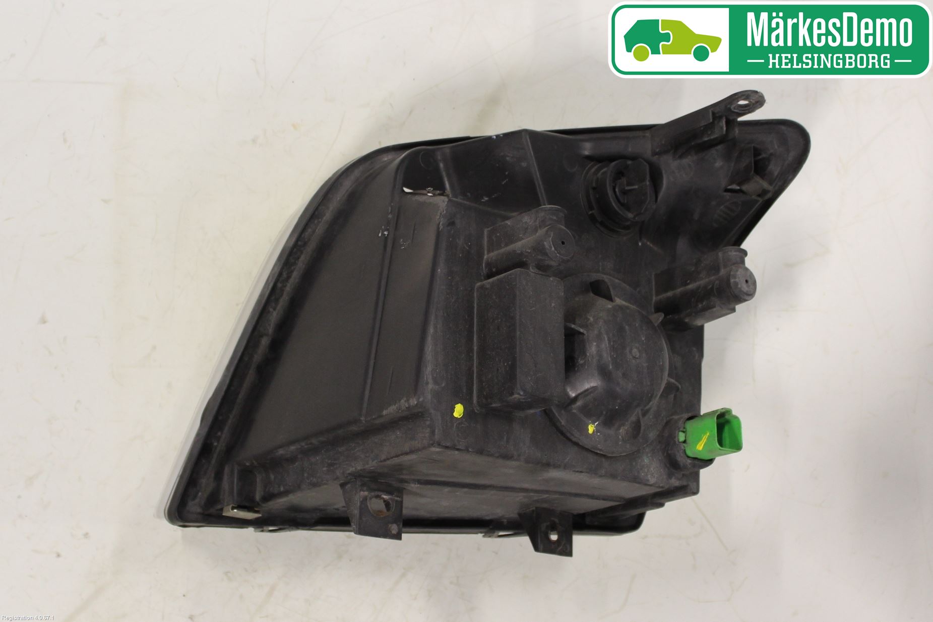 Ford TRANSIT CONNECT 09-13 Strålkastare Höger