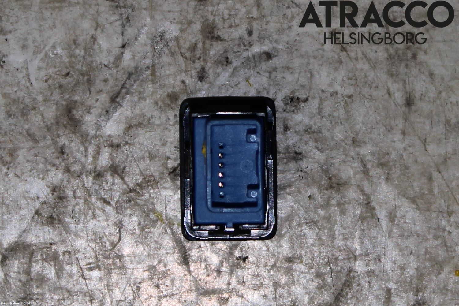 Mitsubishi OUTLANDER 13-21 Strömställare Baklucka